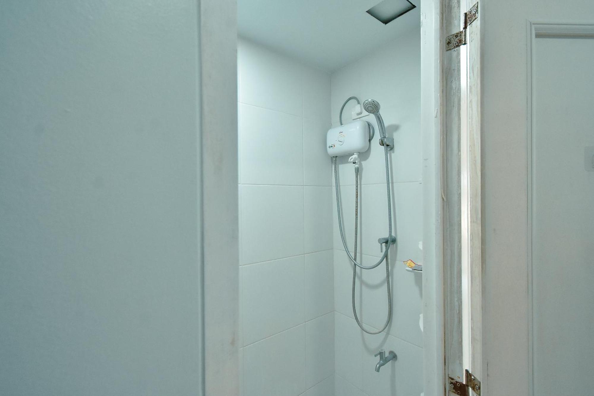 Cozy Unit With Free Pool, Netflix & Wifi In Alabang Crq3 Aparthotel Muntinlupa City Εξωτερικό φωτογραφία